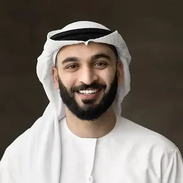 Curtains Omar Al Farsi